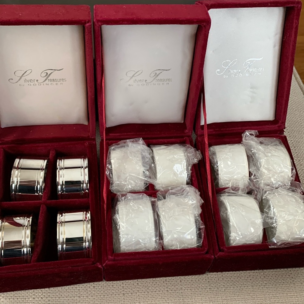 Godinger Silver Art Co. Napkin Rings